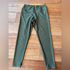 Wodbottom tights size small in army green.